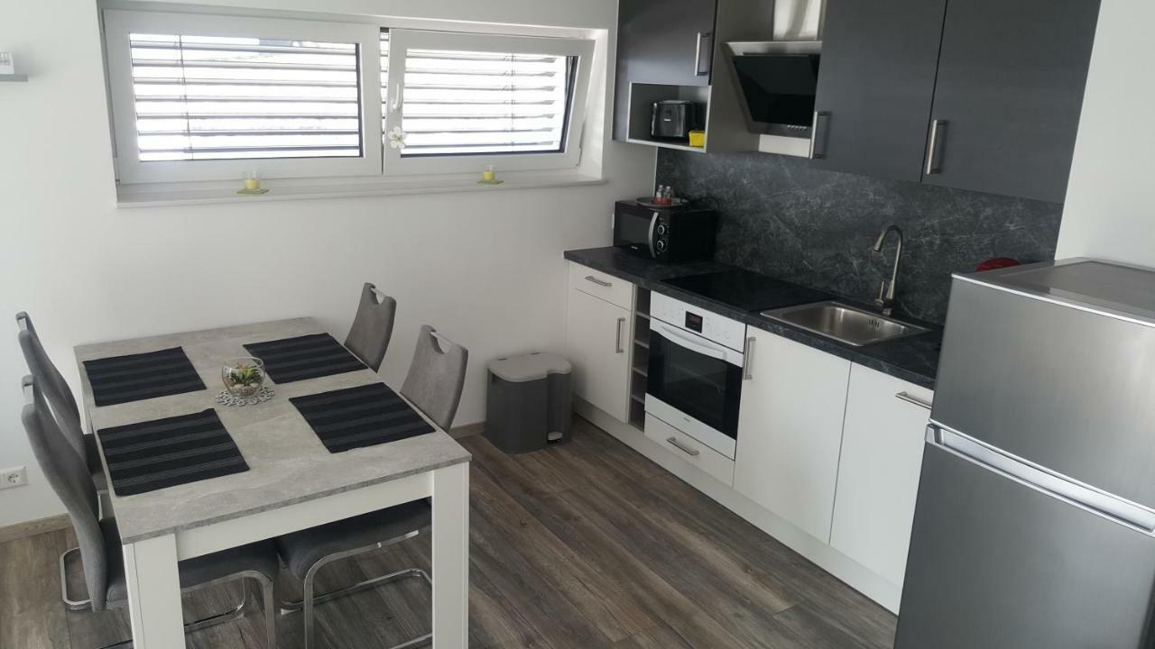 Masterappart Apartment Guenzburg Ngoại thất bức ảnh