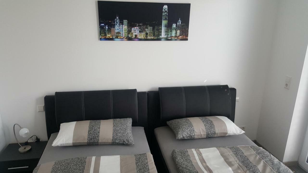 Masterappart Apartment Guenzburg Ngoại thất bức ảnh